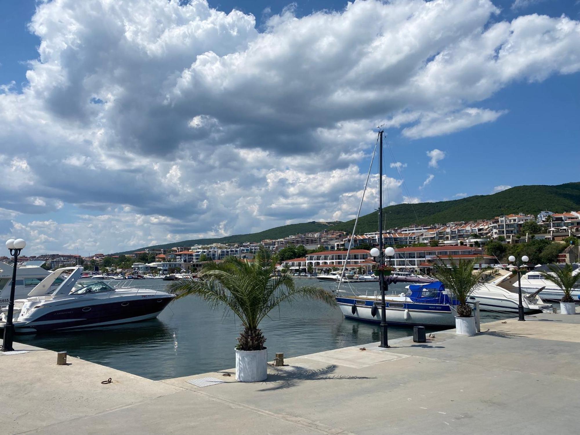 Garden Of Eden B3-2 Private One Bedroom Apartment Sveti Vlas Exterior photo